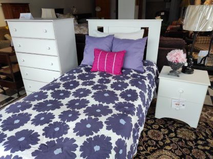 Twin Bedroom Set - Image 3