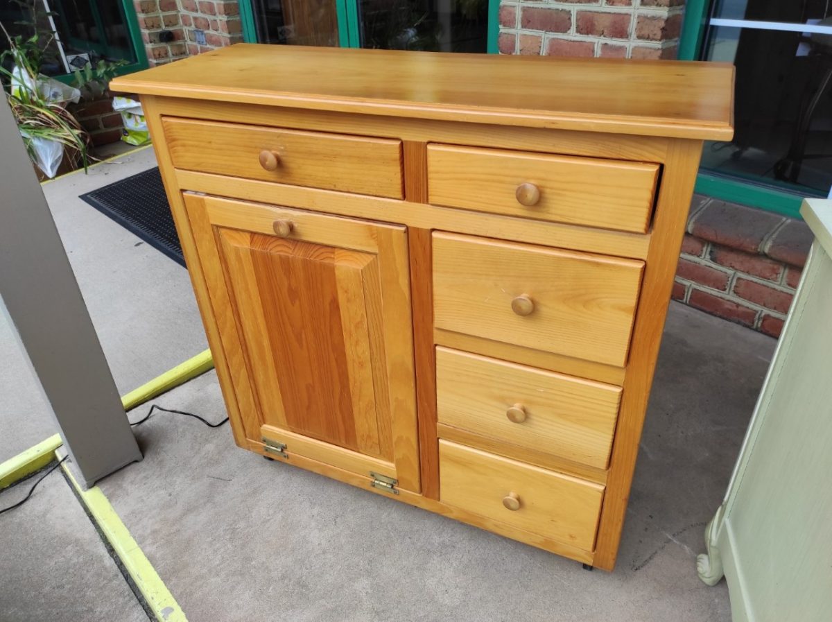 Kitchen Utility Roth & Brader Furniture