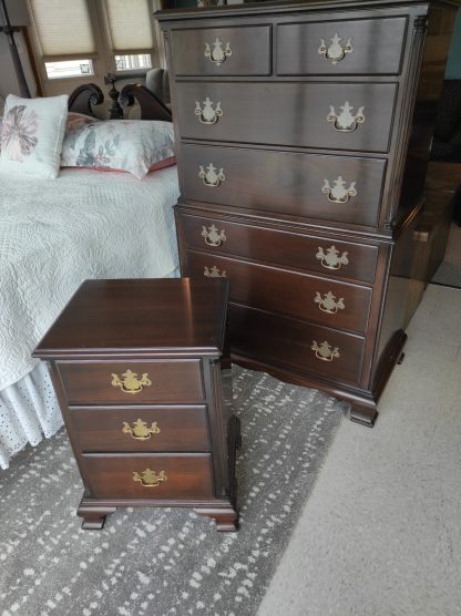 Full Size Poster Bed Furniture Suite - Image 7