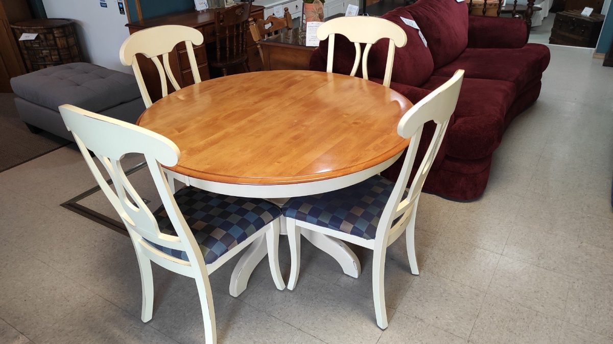 CREAM COLOR TABLE & 4 CHAIRS +1 BOARD Roth & Brader Furniture