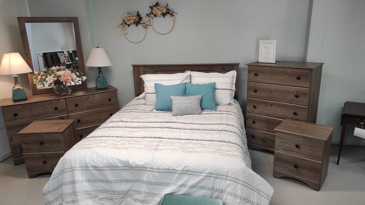 Gray Queen Bedroom Suite Roth & Brader Furniture