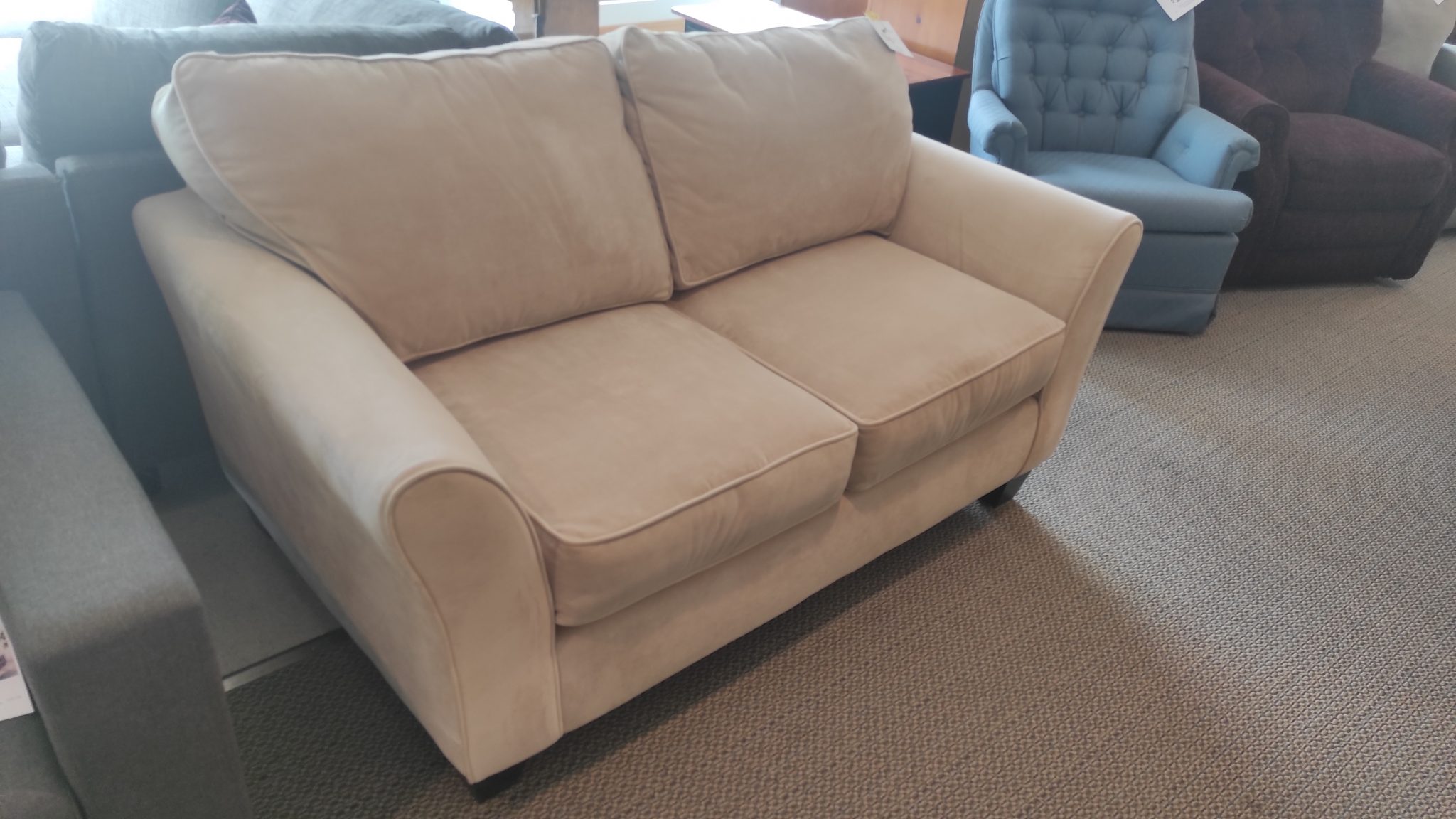 TAN BROYHILL LOVESEAT