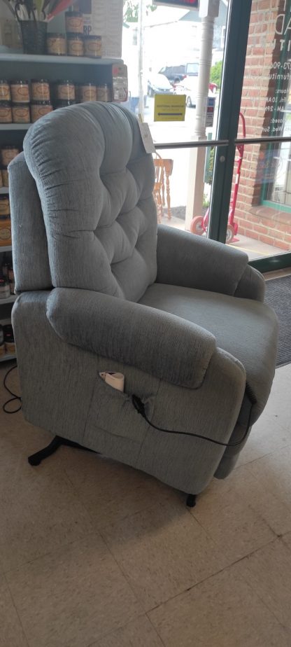 lift chair by la-z-boy