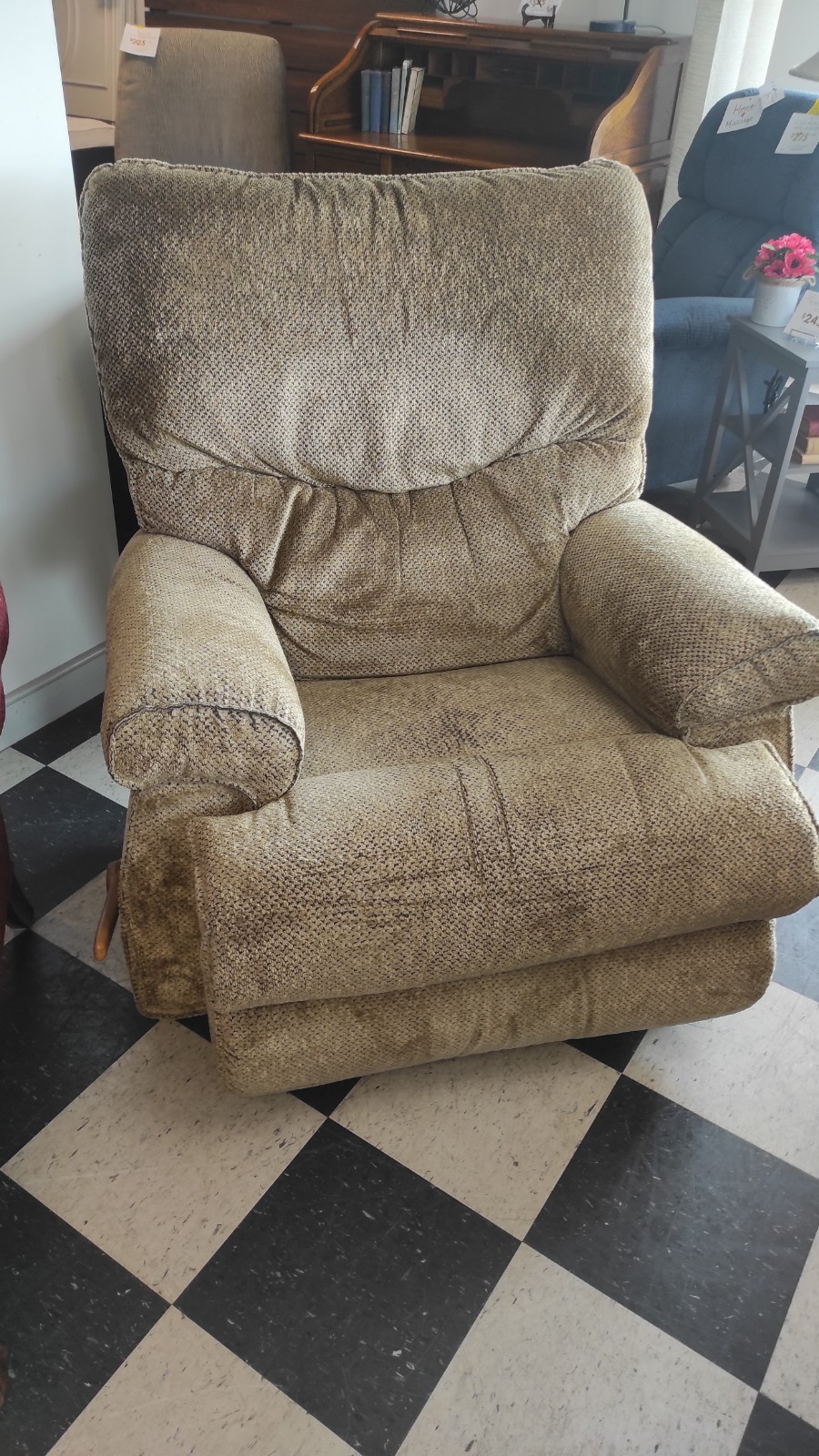 LAZBOY RECLINER, SOLD AS IS FABRIC WEAR