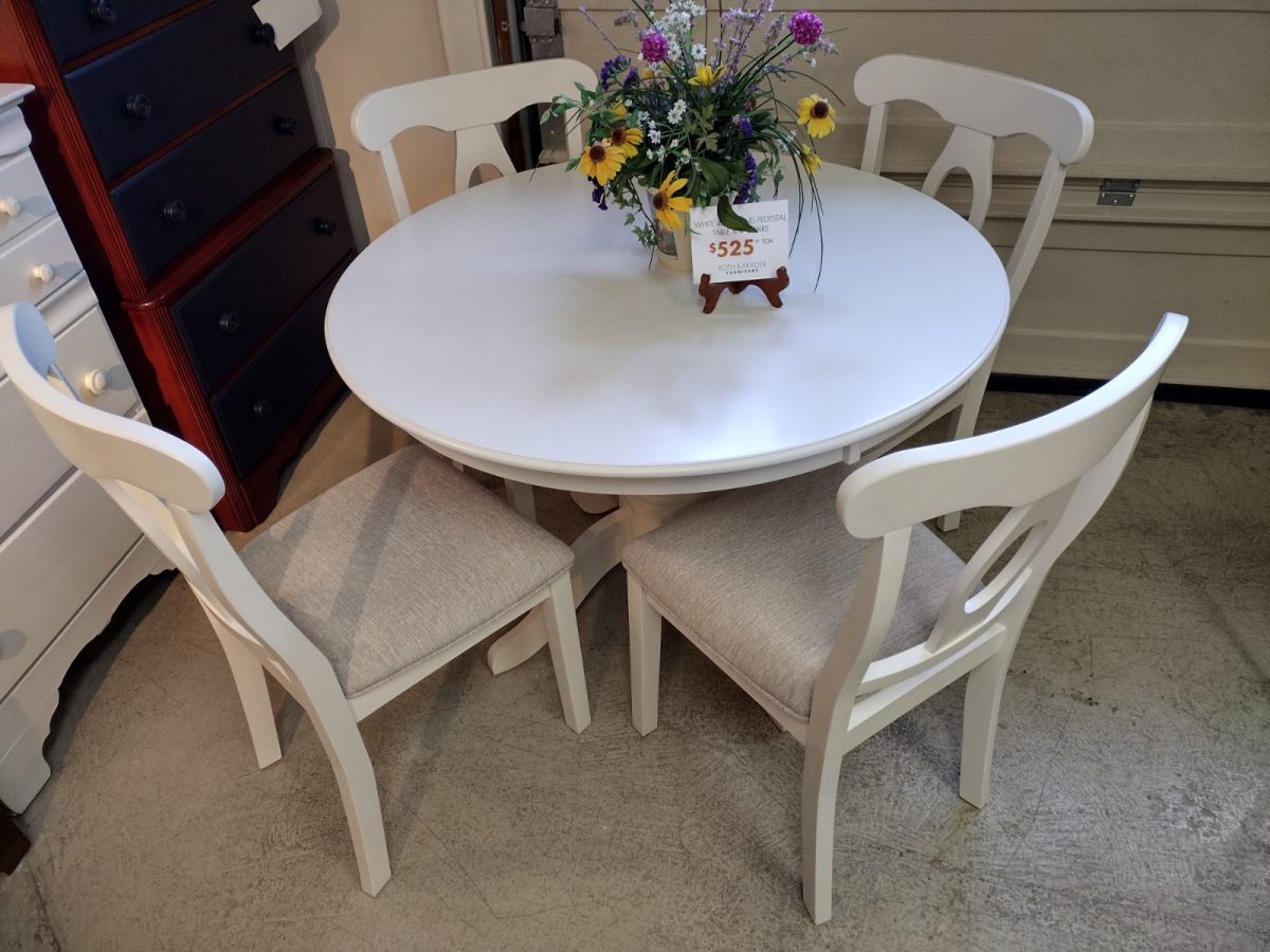 WHITE 42" ROUND PEDESTAL TABLE & 4 CHAIRS