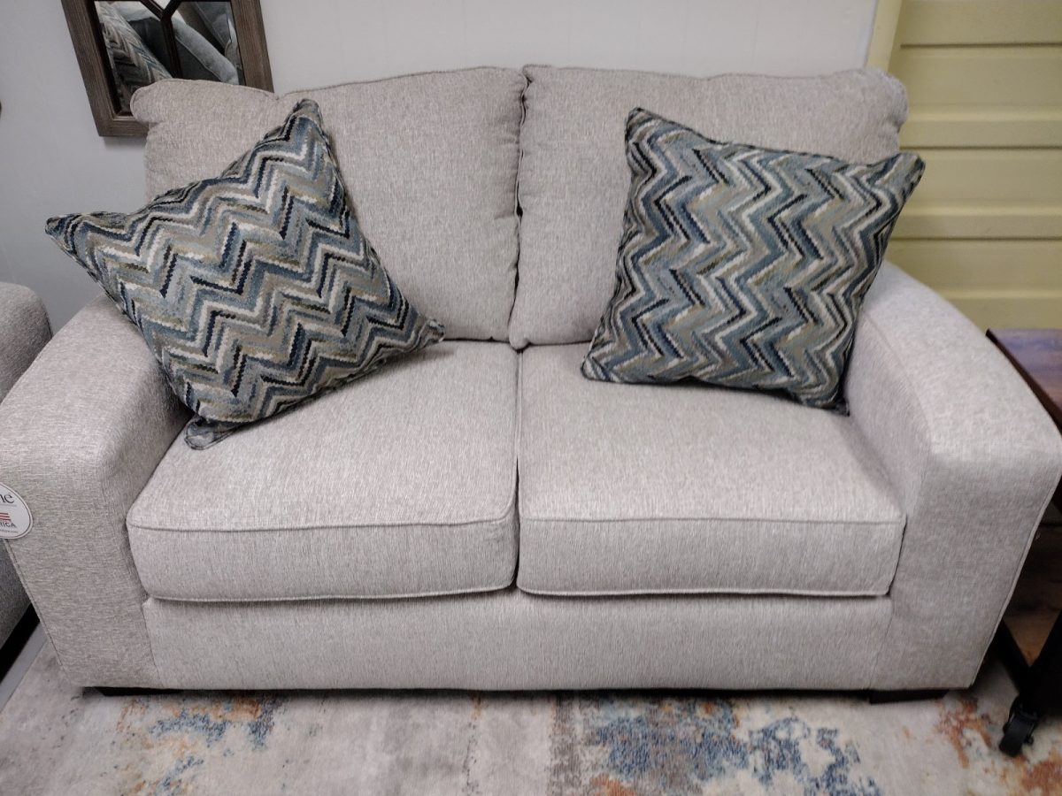 ENDURANCE GRAIN SOFA AND LOVESEAT SET