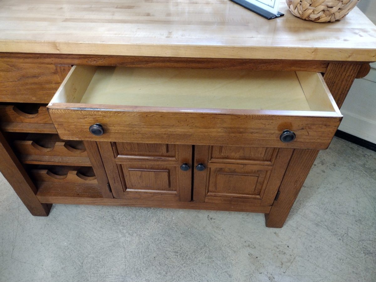BROYHILL ATTTIC HEIRLOOM KITCHEN ISLAND
