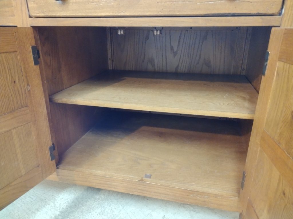 BROYHILL ATTTIC HEIRLOOM KITCHEN ISLAND