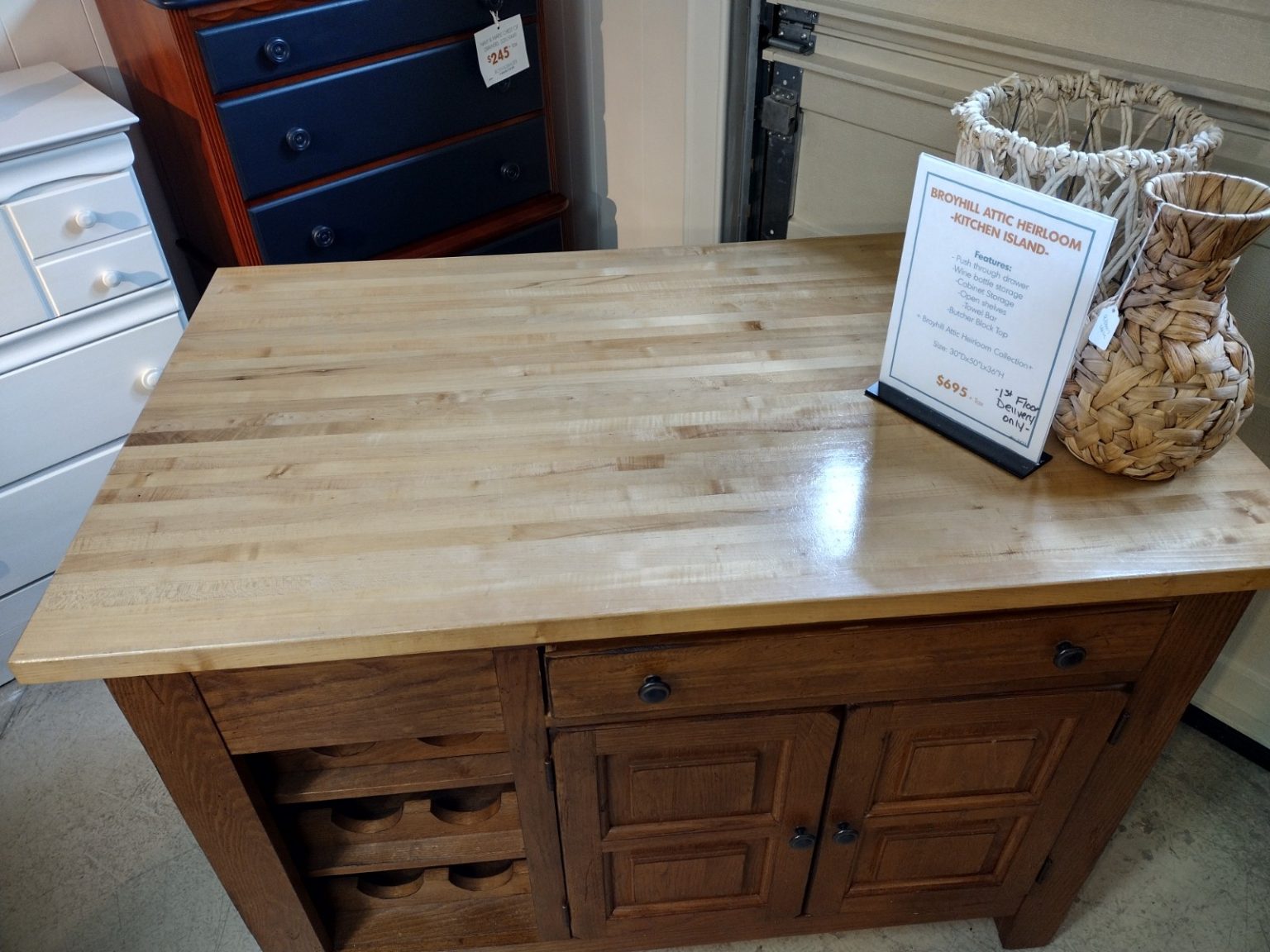 BROYHILL ATTTIC HEIRLOOM KITCHEN ISLAND