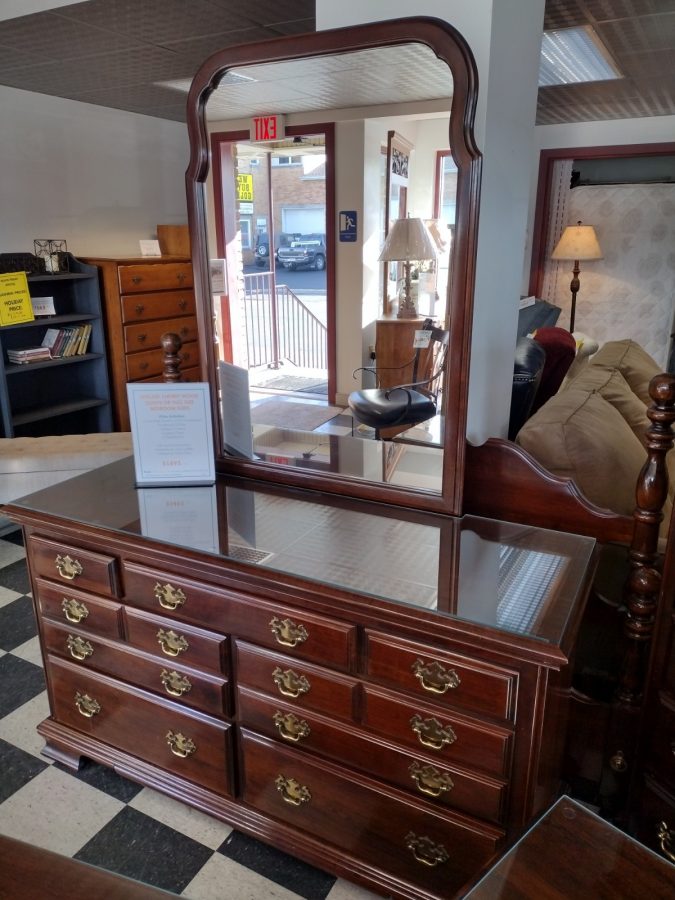 KINCAID CHERRY WOOD BEDROOM SUITE