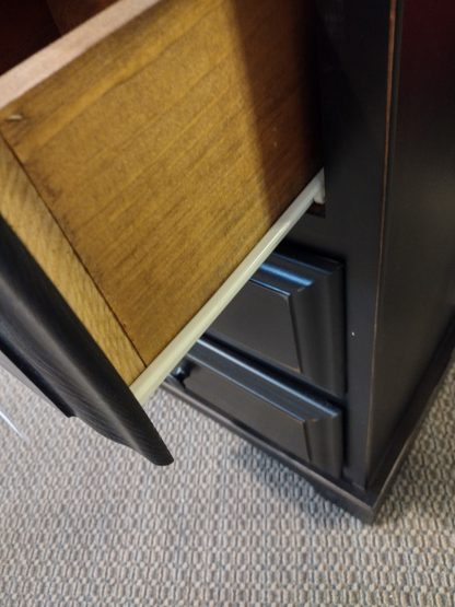 Real Wood 3 Drawer Nightstand - Image 3