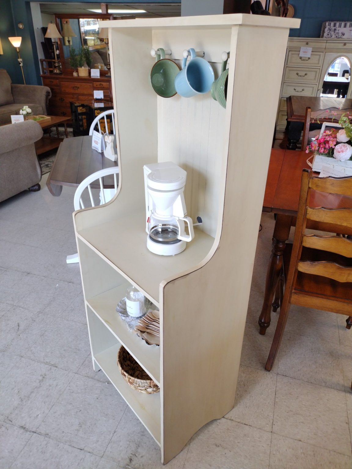 Antique White Coffee Bar Roth & Brader Furniture