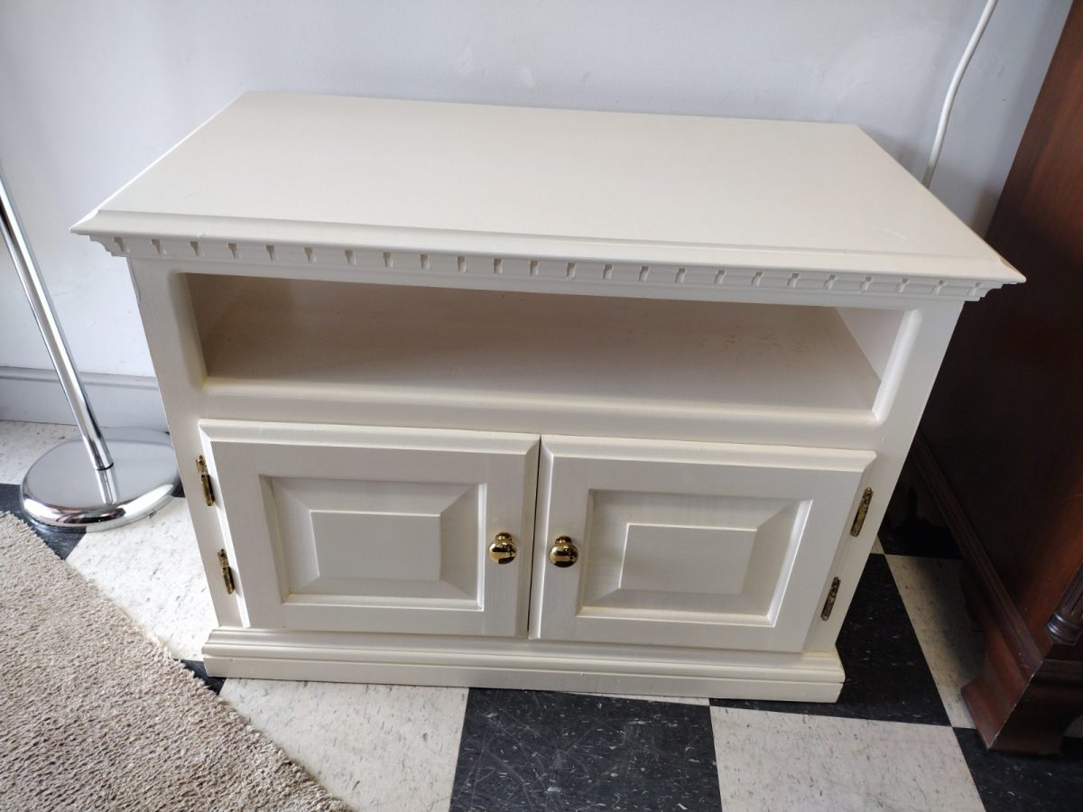 Painted White Tv Stand Roth & Brader Furniture