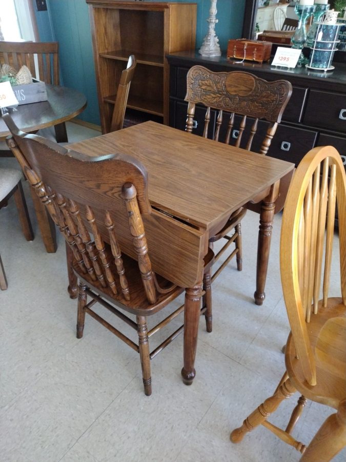 Oak Formica Top Table with 2 Chairs Roth & Brader Furniture
