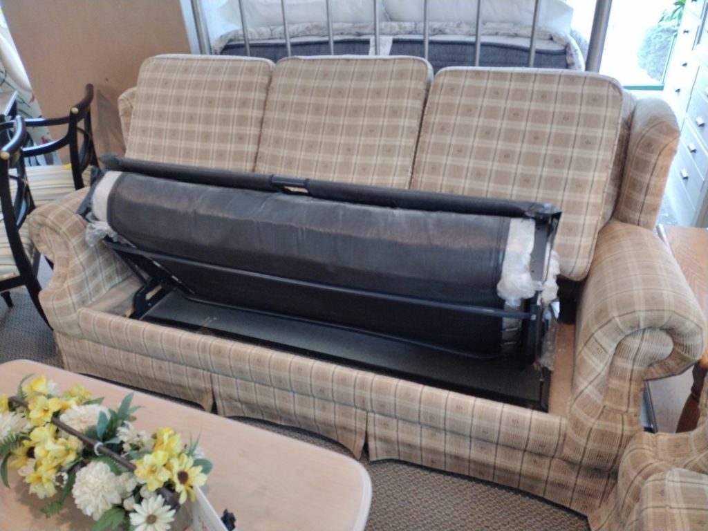 Country Style Sofa Bed & Chair Roth & Brader Furniture