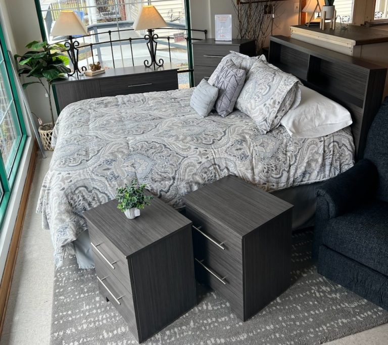 Gray Contemporary Bedroom Suite Roth & Brader Furniture