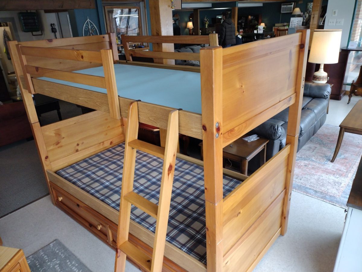 Bunk Bed with 2 Bunkie Boards Roth & Brader Furniture