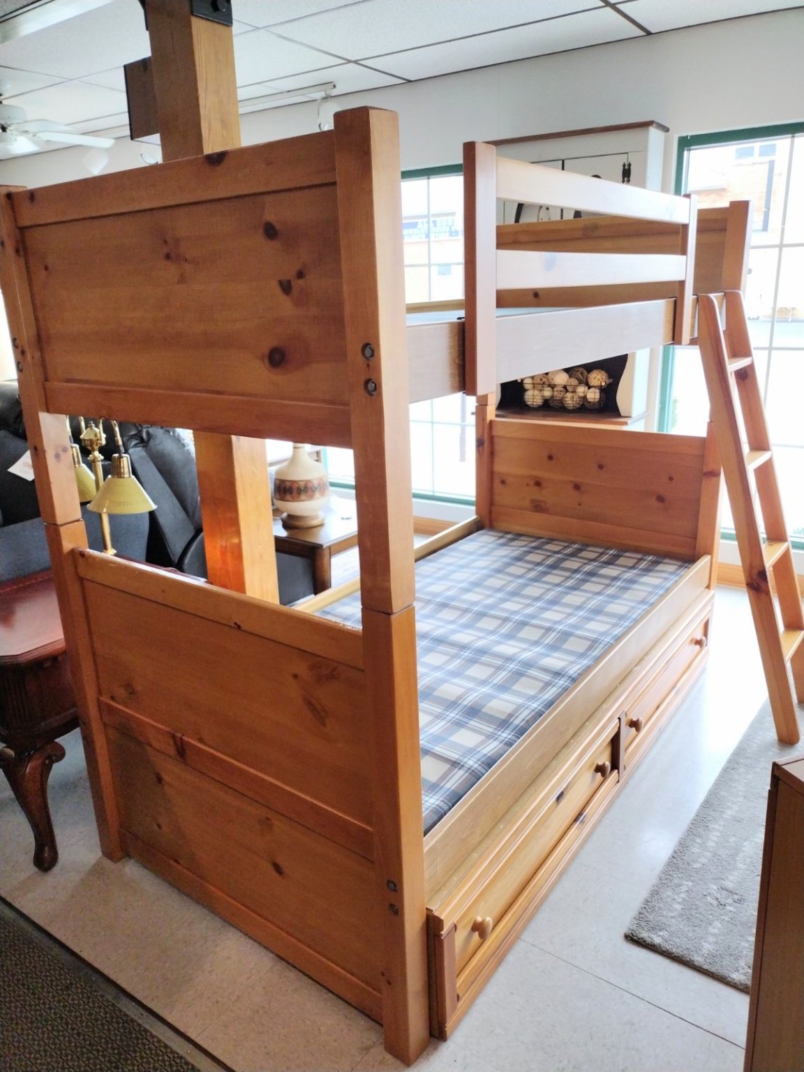 Bunk Bed with 2 Bunkie Boards Roth & Brader Furniture