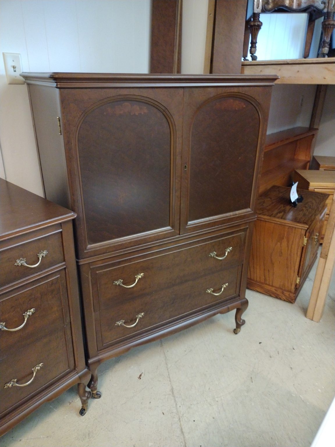 Antique Bird's Eye Maple Bedroom Set Roth & Brader Furniture