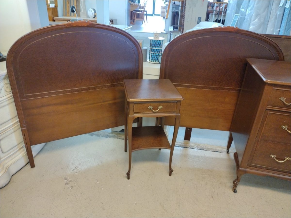 Antique Bird's Eye Maple Bedroom Set | Roth & Brader Furniture