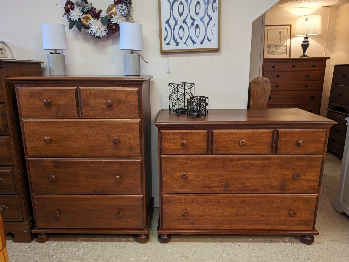 Dark Cherry Stain Bedroom Suite Set | Roth & Brader Furniture