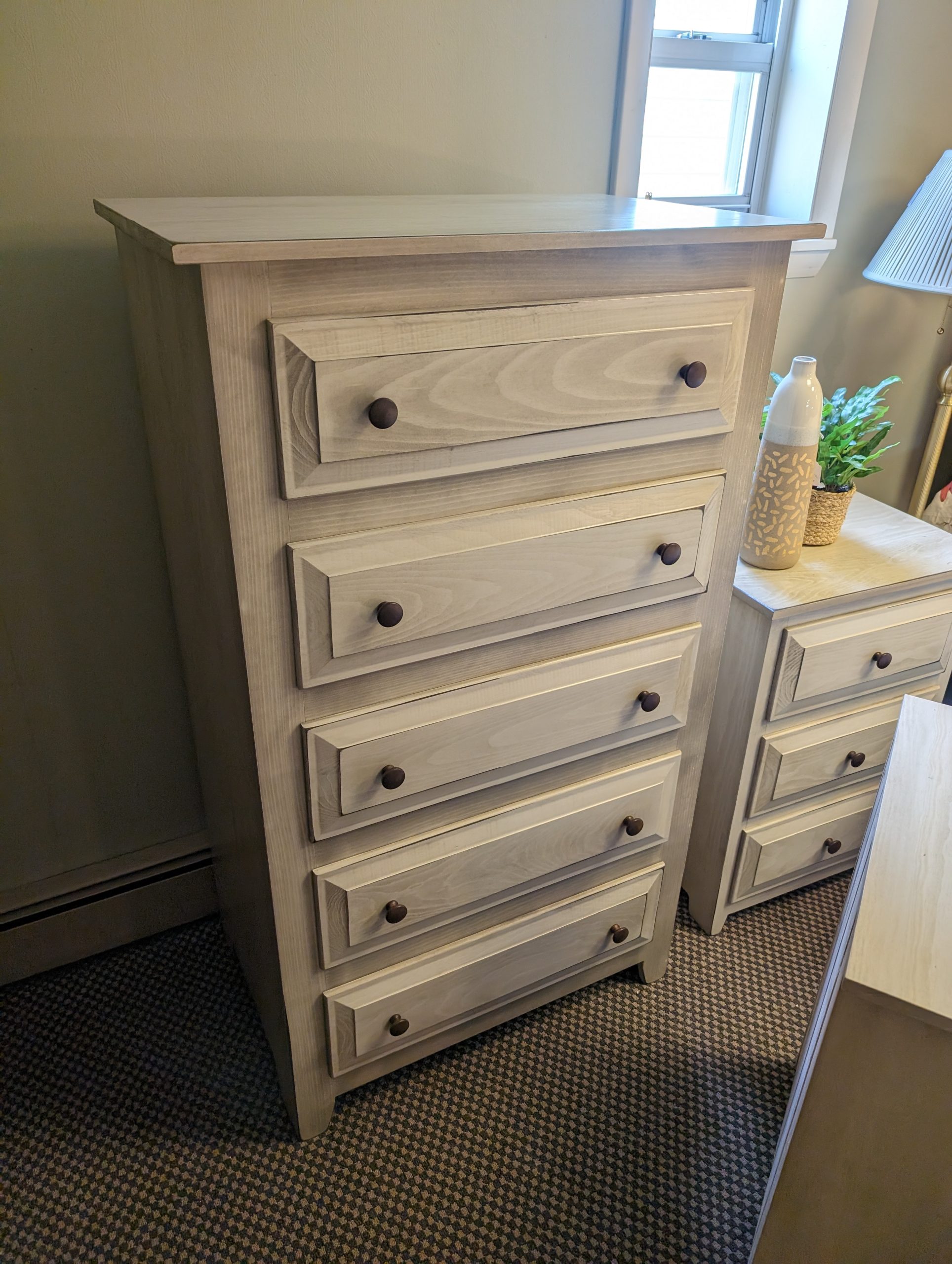 Antique White Queen Bedroom Suite Roth & Brader Furniture