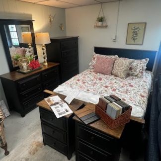 AMISH MADE BLACK & WALNUT STAIN BEDROOM SET