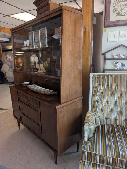 MCM Bassett Walnut Display Cabinet - Image 4