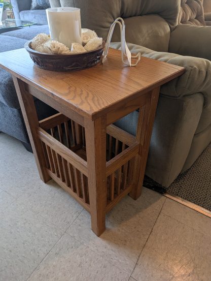 Mission Style Oak End Table with Storage