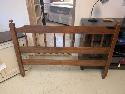 Cherry Spindle Full Size Bed