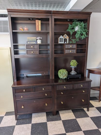 2pc Storage Cabinet with Top
