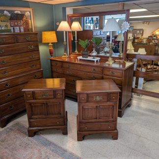Queen Size Hardwood Cherry Bedroom Set