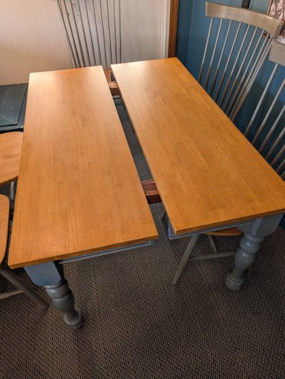 Two Color Table w. 8 Chairs & Board - Image 6