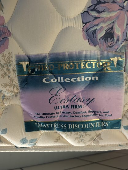 Full Size Firm Mattress & Box Set - Image 4
