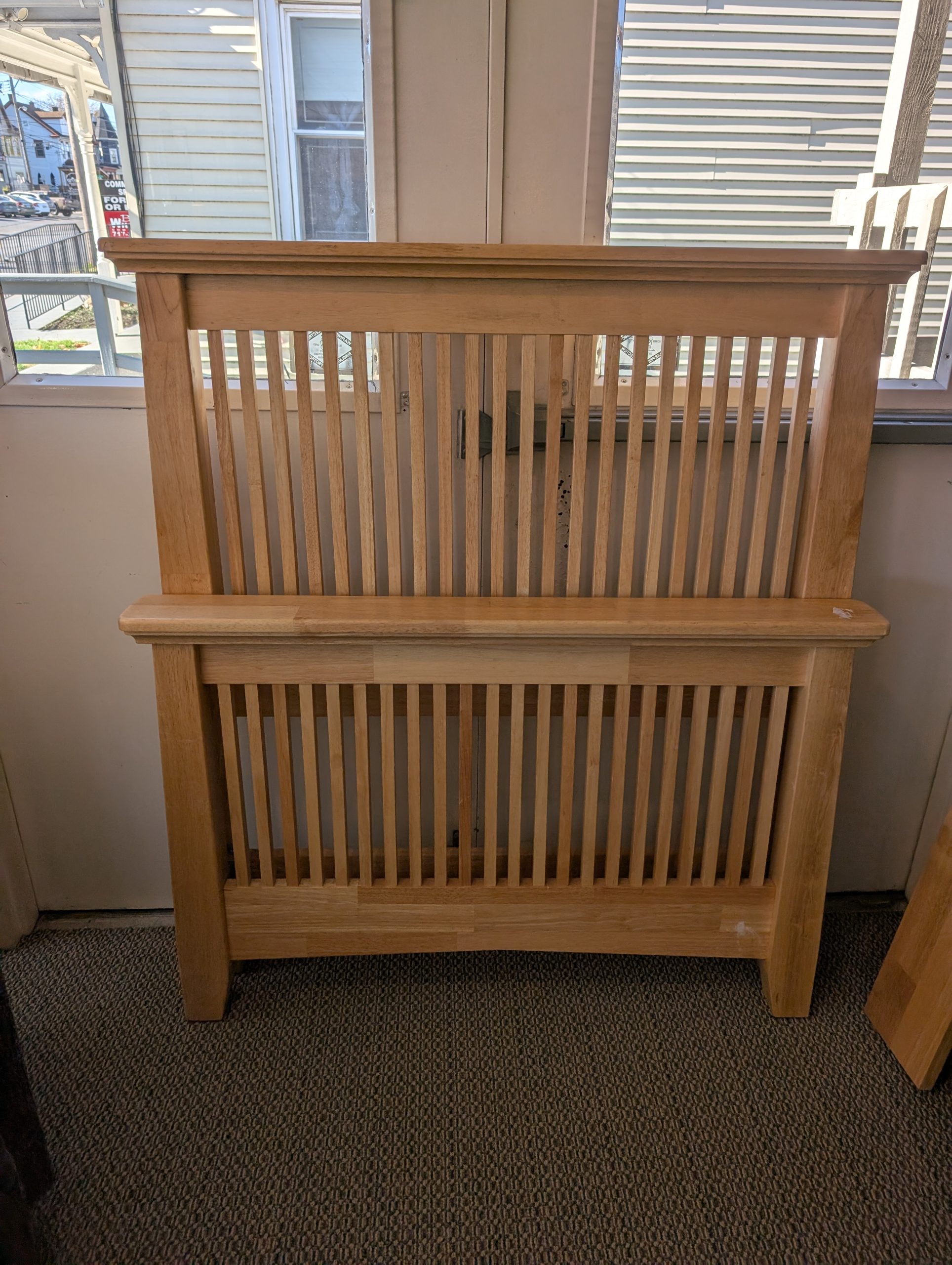 Twin Size Spindle Style Bed