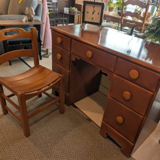 Hardwood Maple Desk & Chair