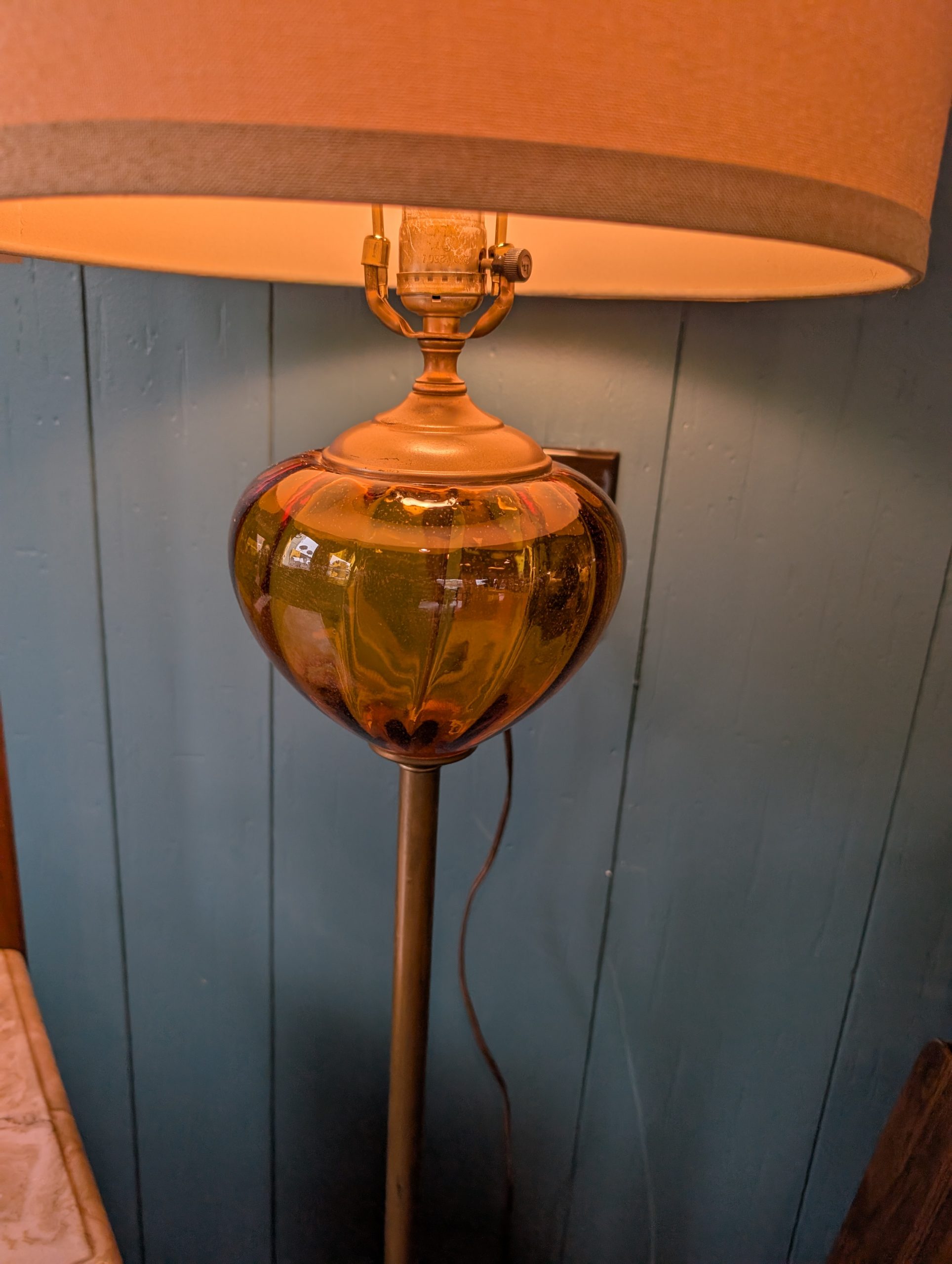 Amber Floor Lamp - Image 2