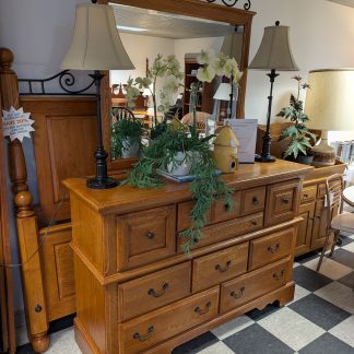 Queen Size Oak Bedroom Set