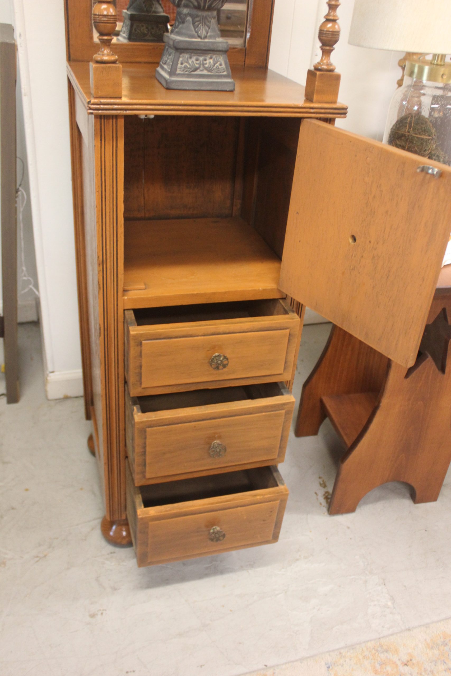Wooden Hallway Cabinet - Image 2