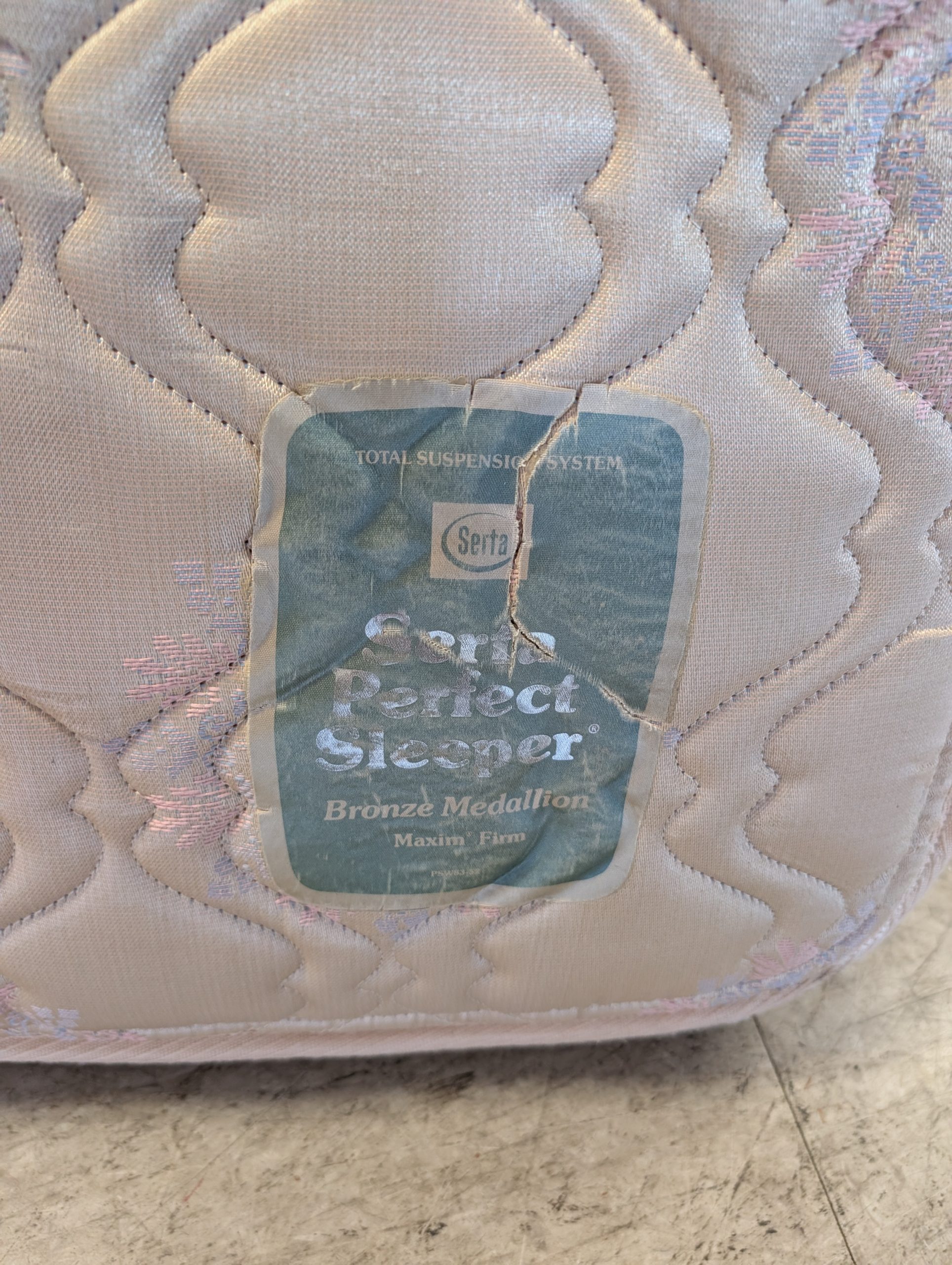 Full Serta Mattress Set - Image 2
