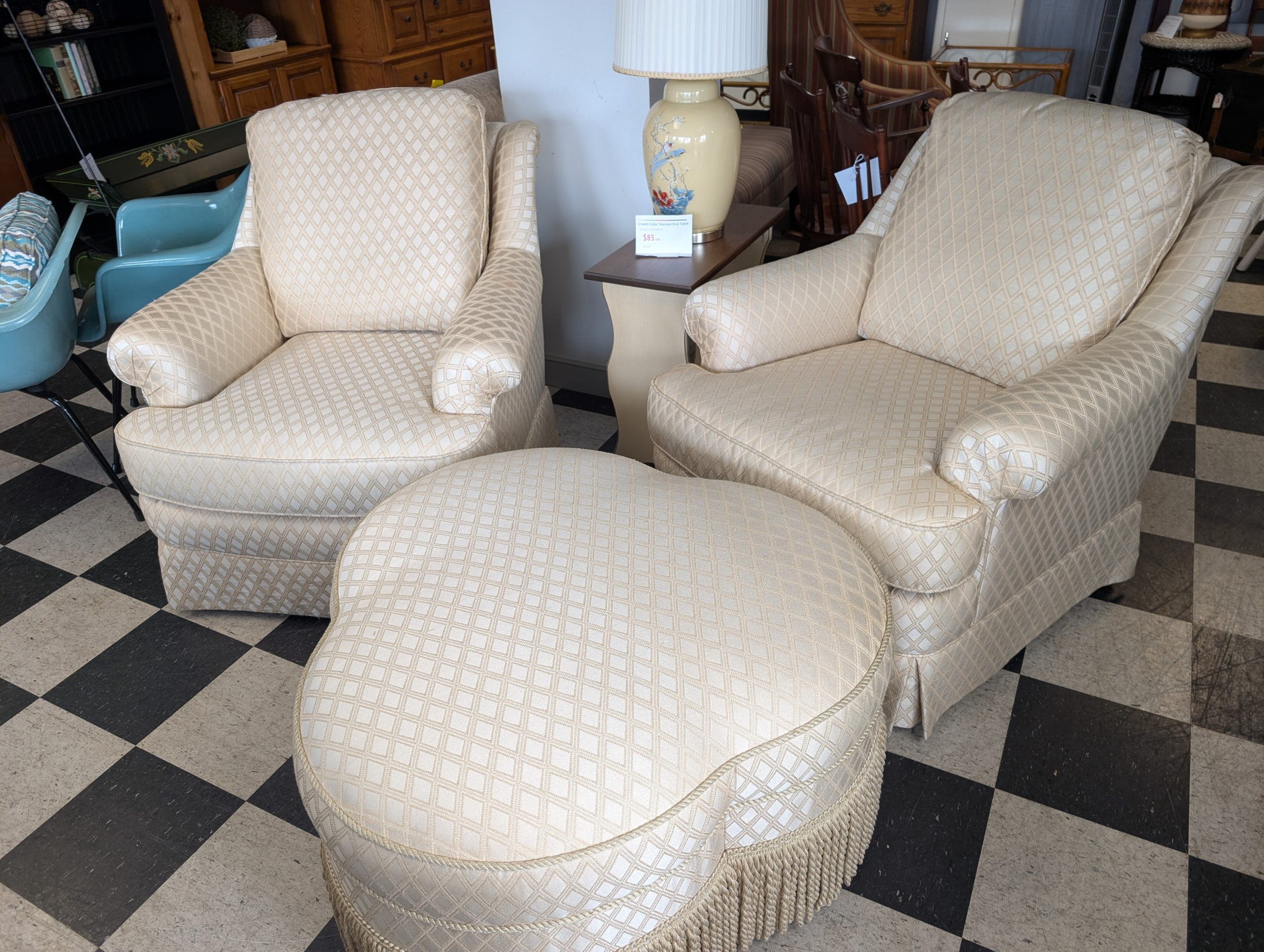 Beige Lounge Chair Set