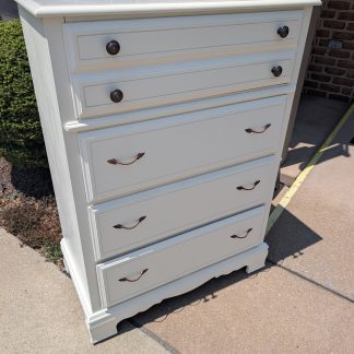 White Chest of Drawers