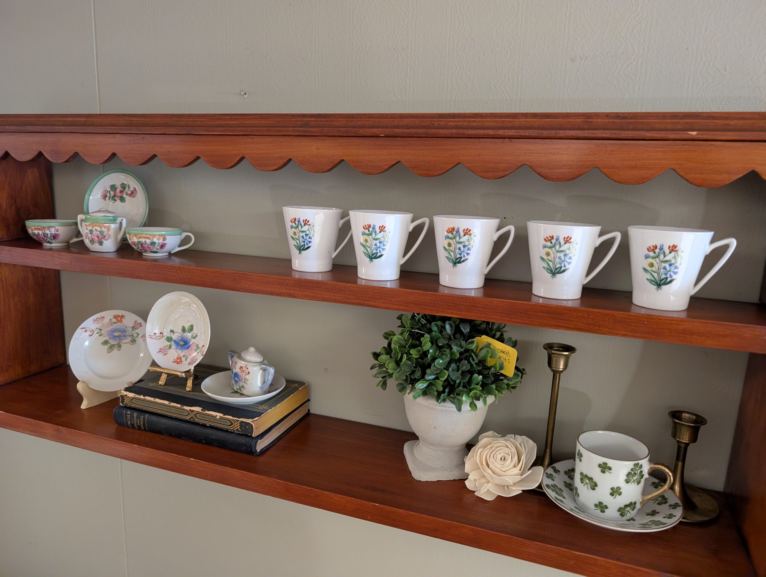 2 Tier Tea Cup Wall Shelf - Image 2