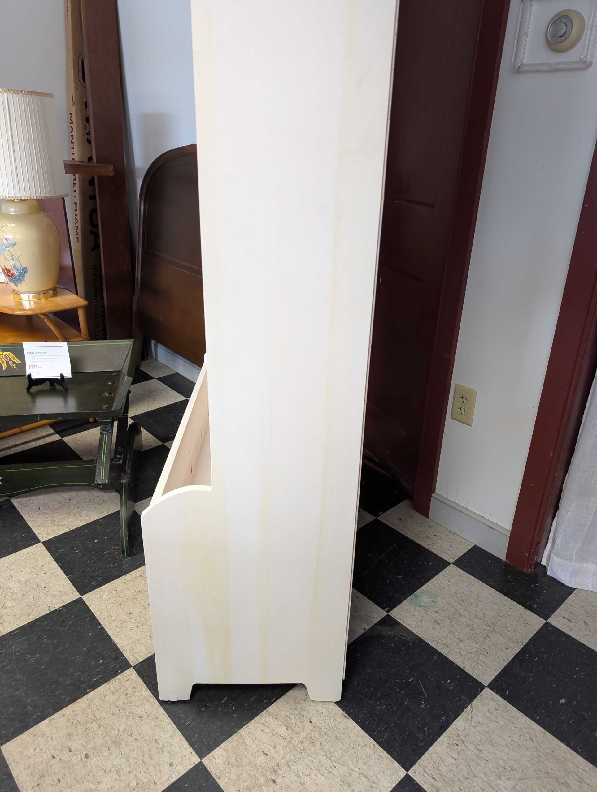 White Entryway - Image 2