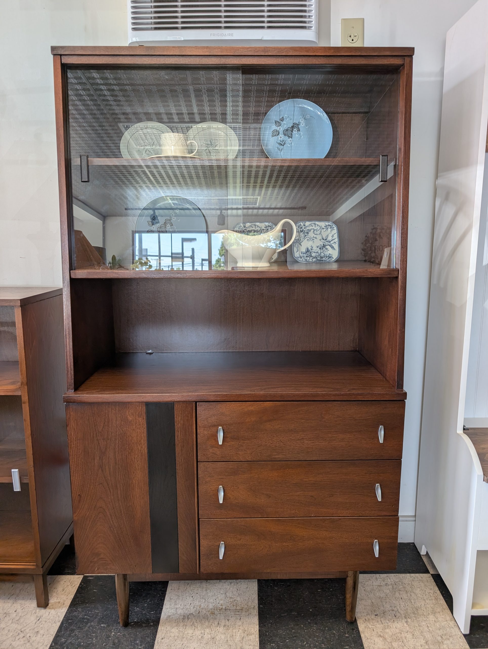 MCM Display Cabinet