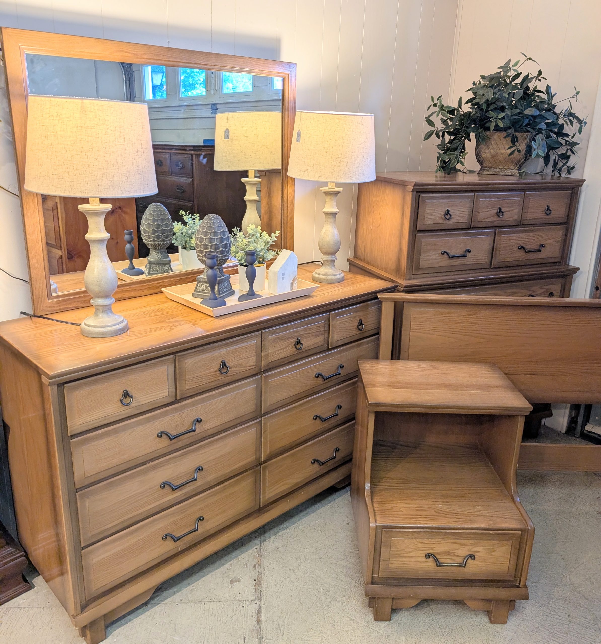 Light Oak Bedroom Set