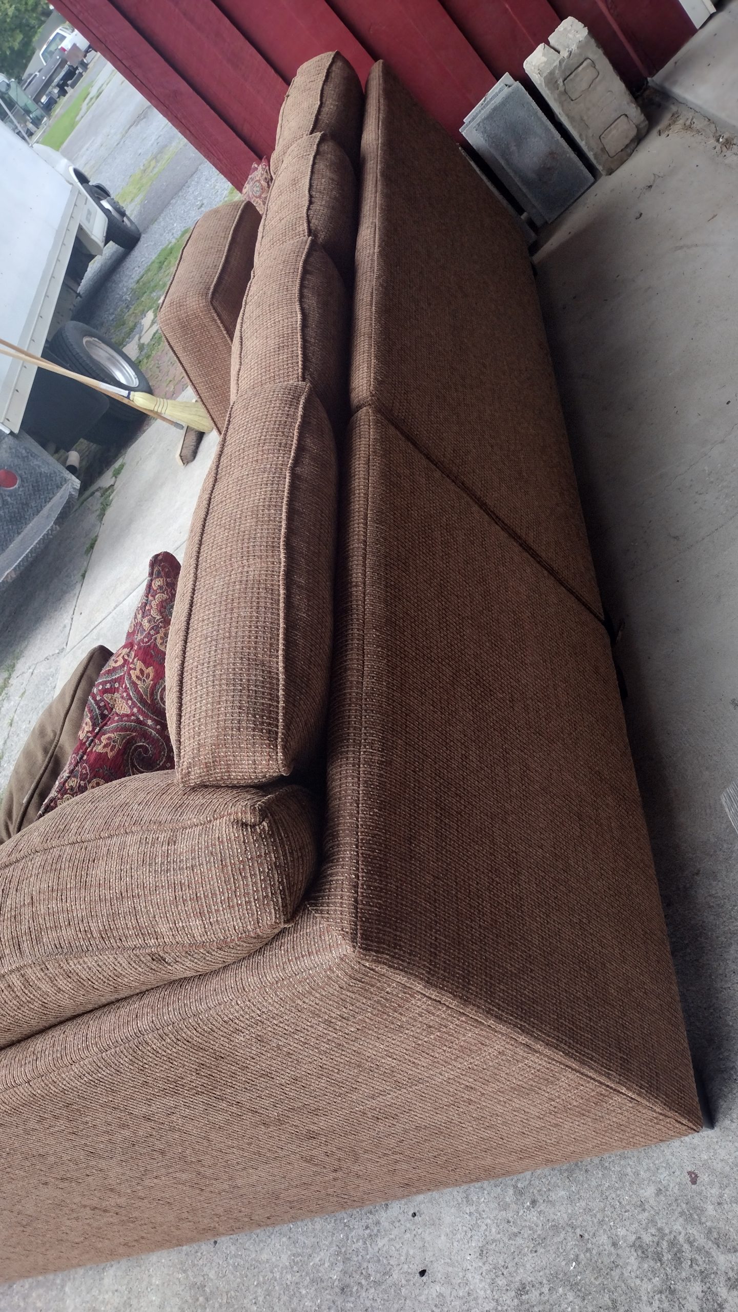 Smith Brothers Brown Sectional - Image 5