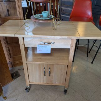 Kitchen Island with Extended Top