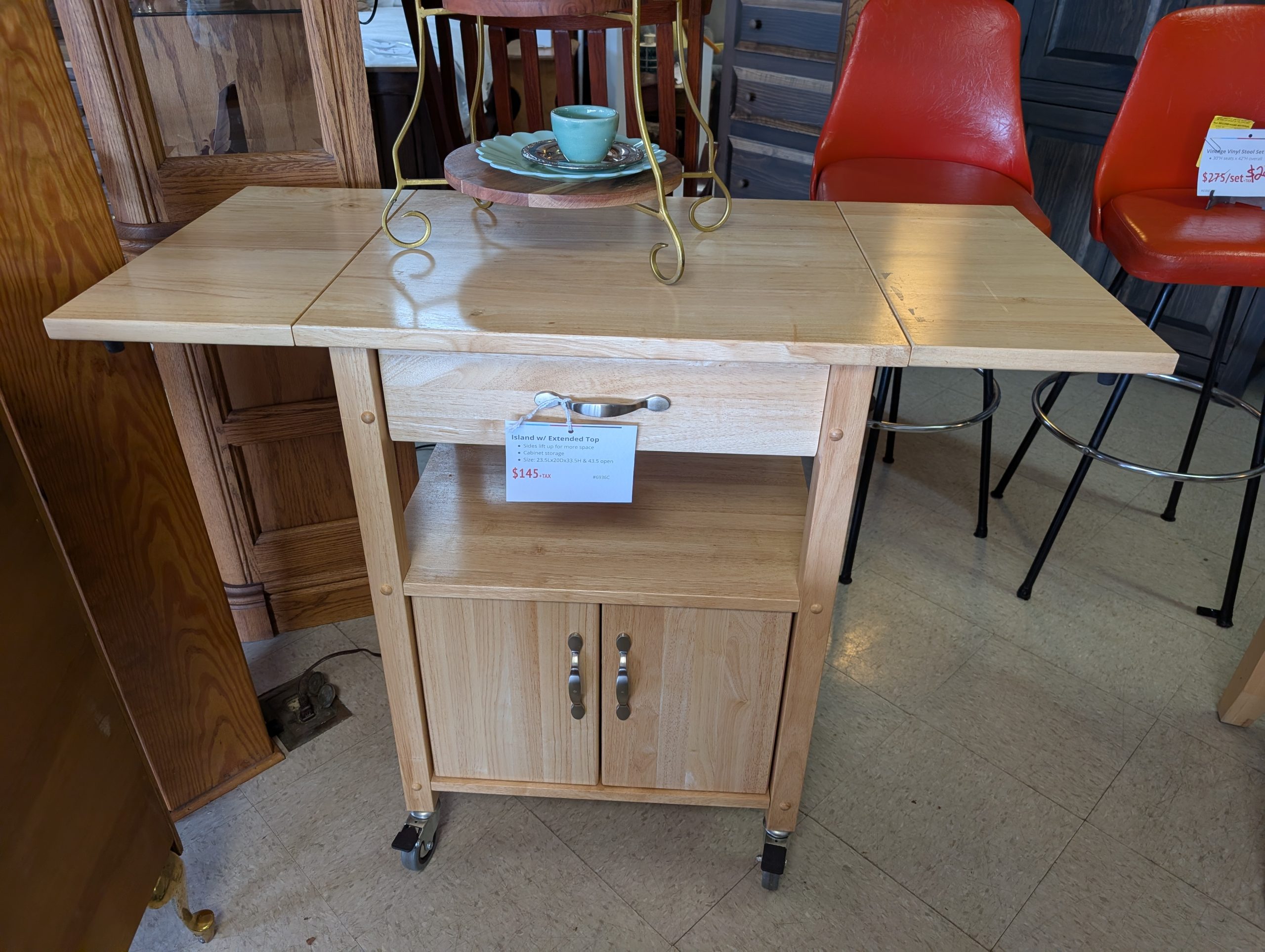 Kitchen Island with Extended Top