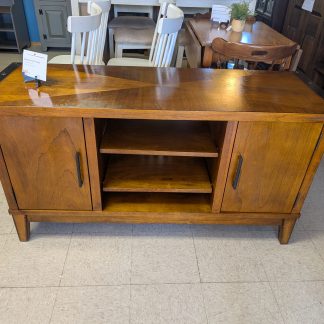 Inlay Style Top TV Stand